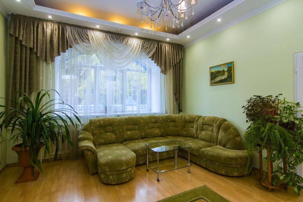 Gostinitsa Nica Barnaul Hotel Ngoại thất bức ảnh