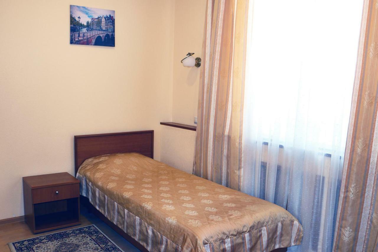 Gostinitsa Nica Barnaul Hotel Ngoại thất bức ảnh